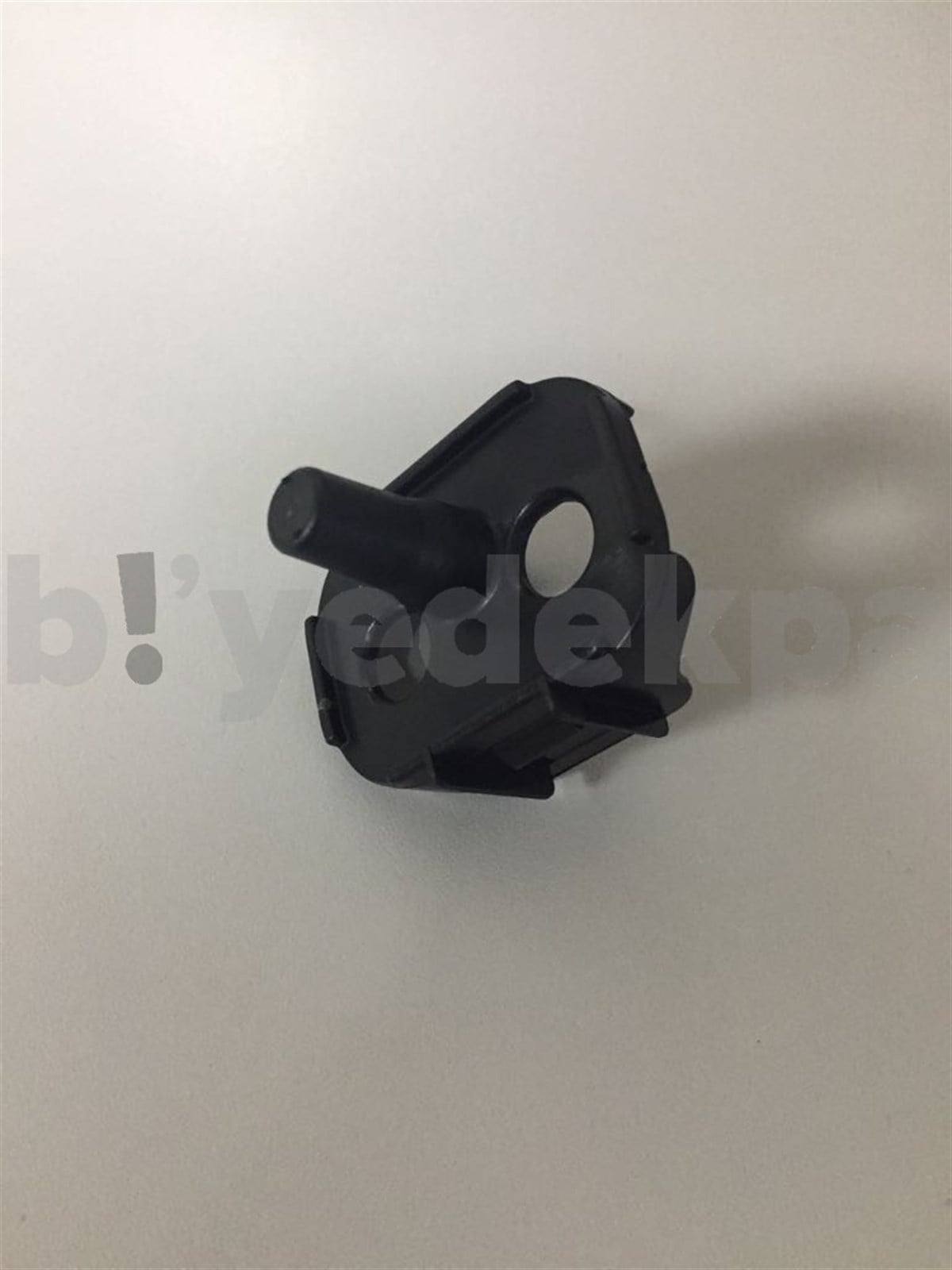 Chevrolet Aveo T300 HB Bagaj Pandizot Ayağı GM
