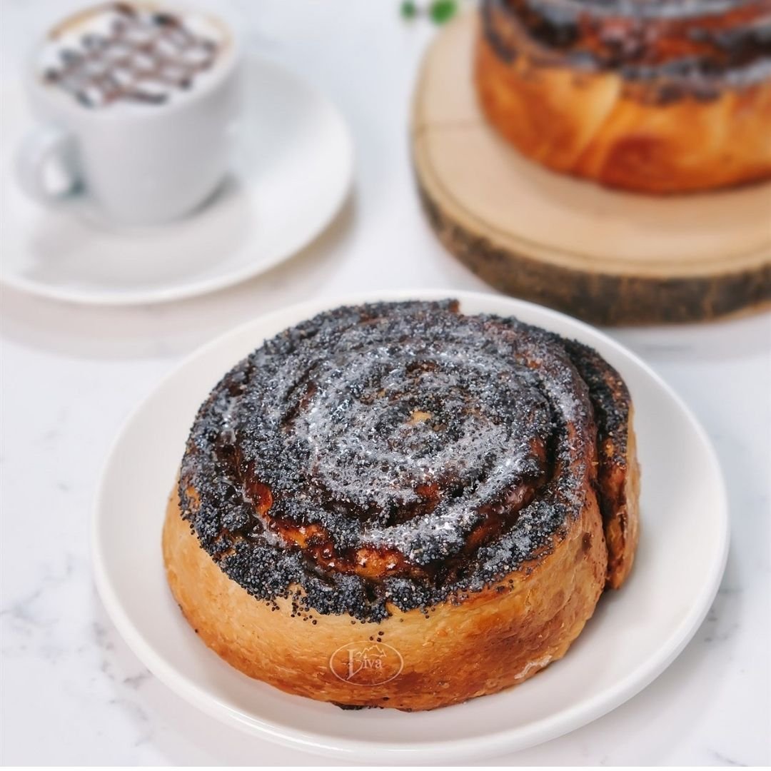 Haşhaşlı Rulo Çörek