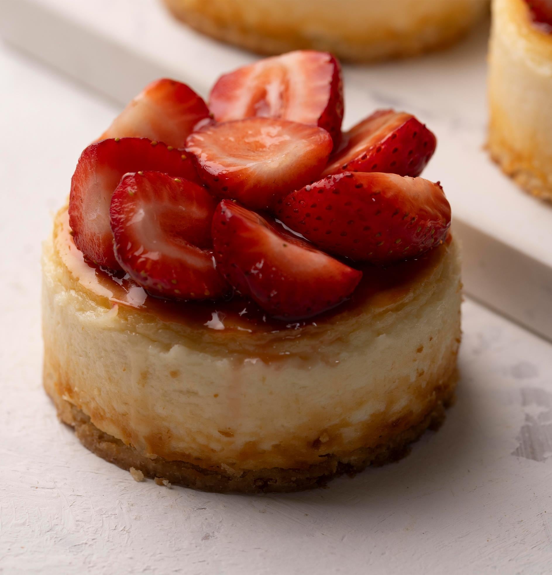 Çilekli Adet Cheesecake