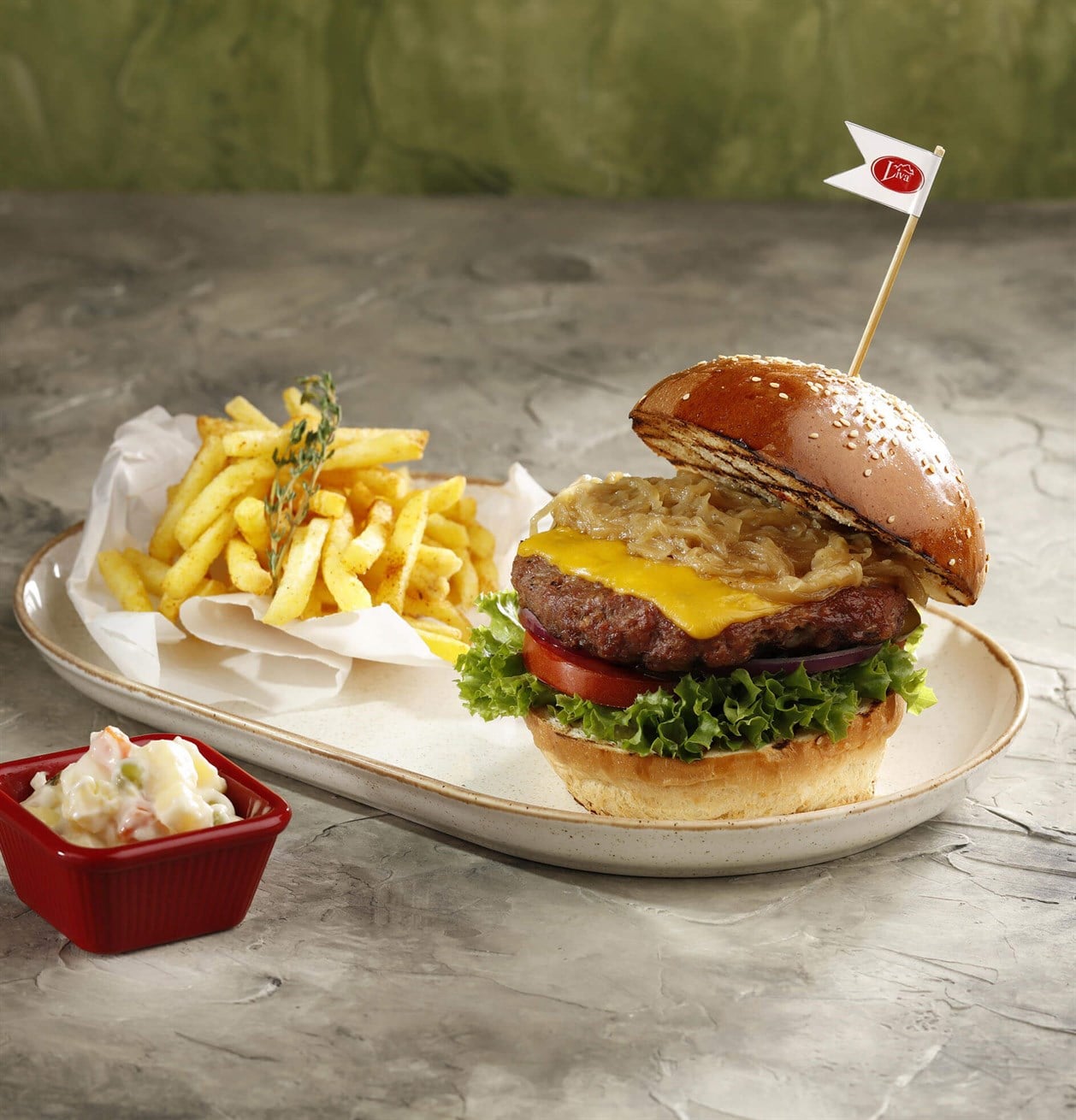 Karamelize Soğanlı Burger