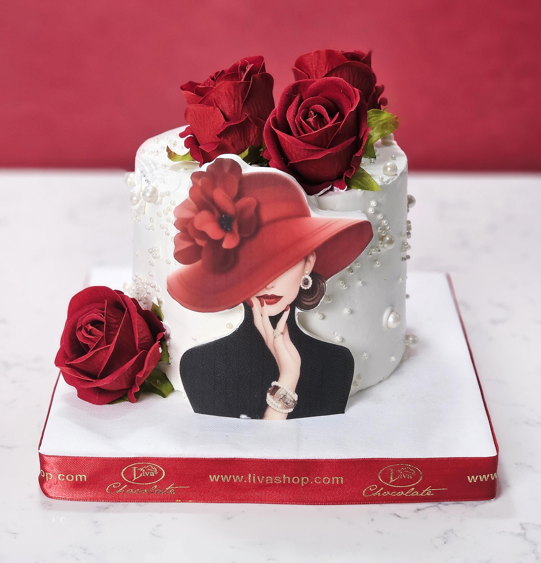 Lady in Red Özel Pasta