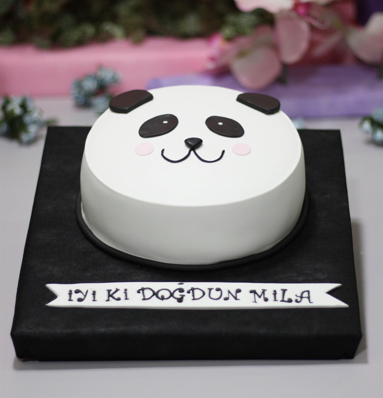 Liva Panda Özel Pasta