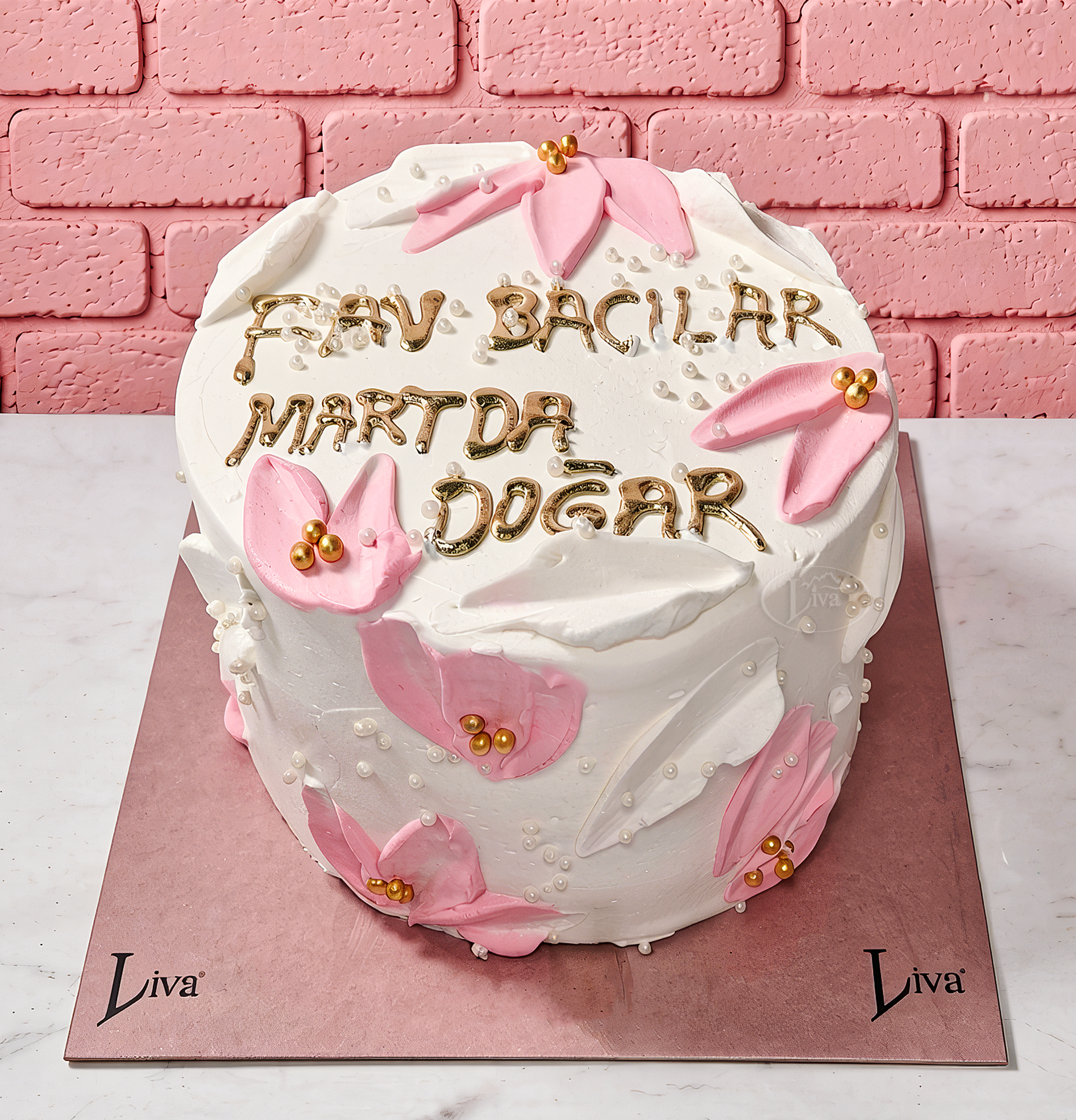 Pembe Yapraklar Yazılı Pasta