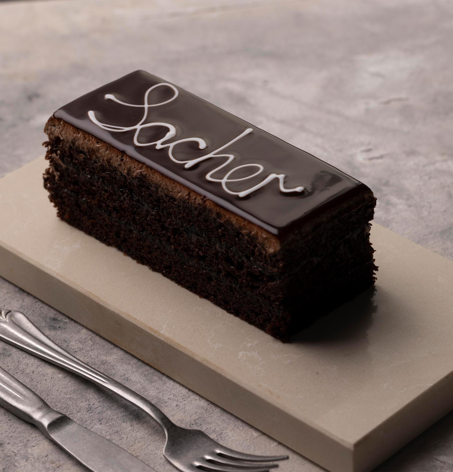 Sacher Adet Pasta