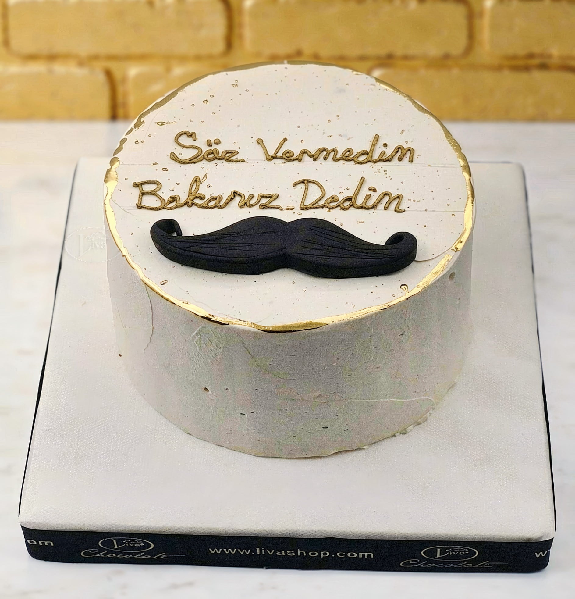 Söz Vermedim Bakarız Dedim Yazılı Pasta