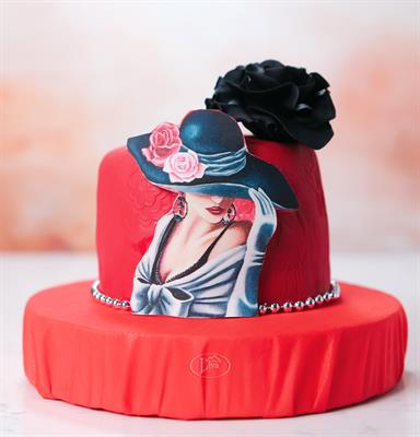 Kadınlar Günü Kırmızı Şapka Özel Pasta