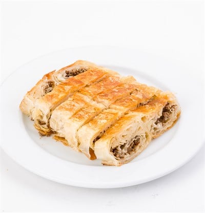 Kıymalı Karaköy Böreği