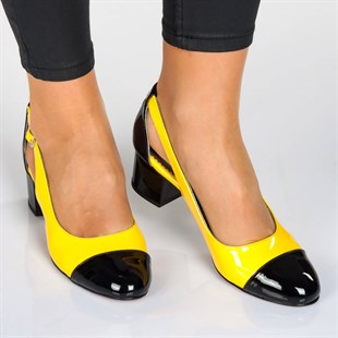 Costo shoesAbiye ve Topuklu Modellerimiz15105 Siyah Rugan Sarı Rugan Büyük Numara Bayan Ayakkabılar