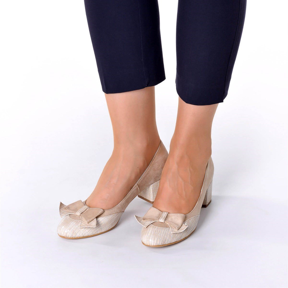 Krem79, iriadam, 40 41 42 43 44 numara kadın kısa topuk ayakkabı, büyük numara topuklu uygun fiyat kadın ayakkabı, büyük numara kadın 5 pont kısa topuk günlük ayakkabı, büyük beden geniş kalıp kaliteli kadın bayan topuklu ayakkabı,