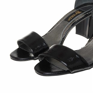 Costo shoesAbiye ve Topuklu Modellerimiz19903  Siyah Rugan Büyük Numara Bayan Ayakkabıları