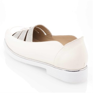 iriadamGündelik ve Rahat Modeller17342 Beyaz Büyük Numara Gündelik Kadın Ayakkabısı