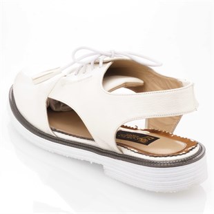 iriadamGündelik ve Rahat Modeller17350 Beyaz Büyük Numara Gündelik Kadın Ayakkabısı