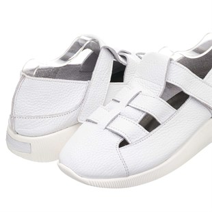 Costo shoesGündelik ve Rahat Modeller41-42-43-44 Numaralarda N2021 Beyaz Cırtlı Kemerli Ayarlanabilir Bilek Ortopedik Rahat Taban Büyük Numara Kadın Ayakkabı