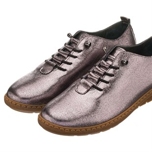 Costo shoesGündelik ve Rahat Modeller41-42-43-44 Numaralarda KT1528 Bronz Sıvama Sedefli Deri Şık ve Rahat Kauçuk Taban Büyük Numara Kadın Ayakkabı