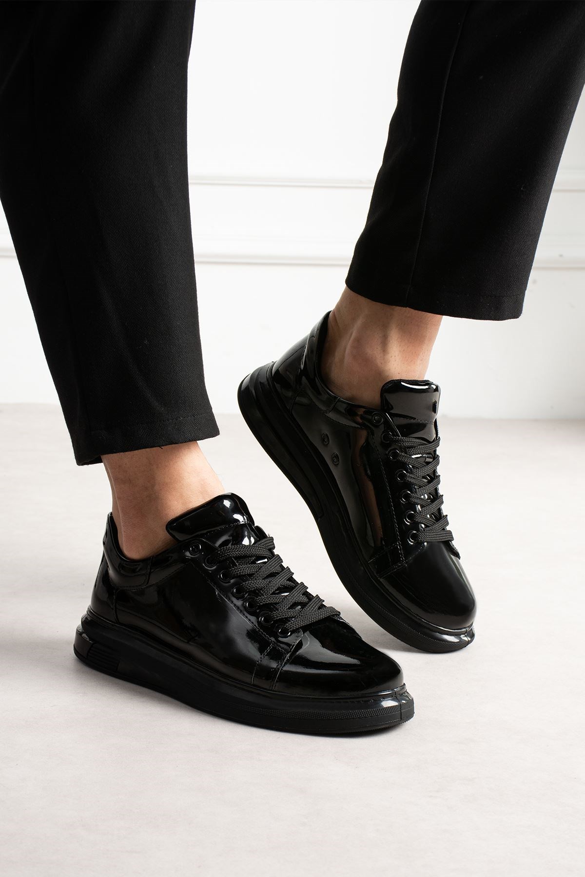 CH2457 RST Estrella Men's Glossy Black Shoes