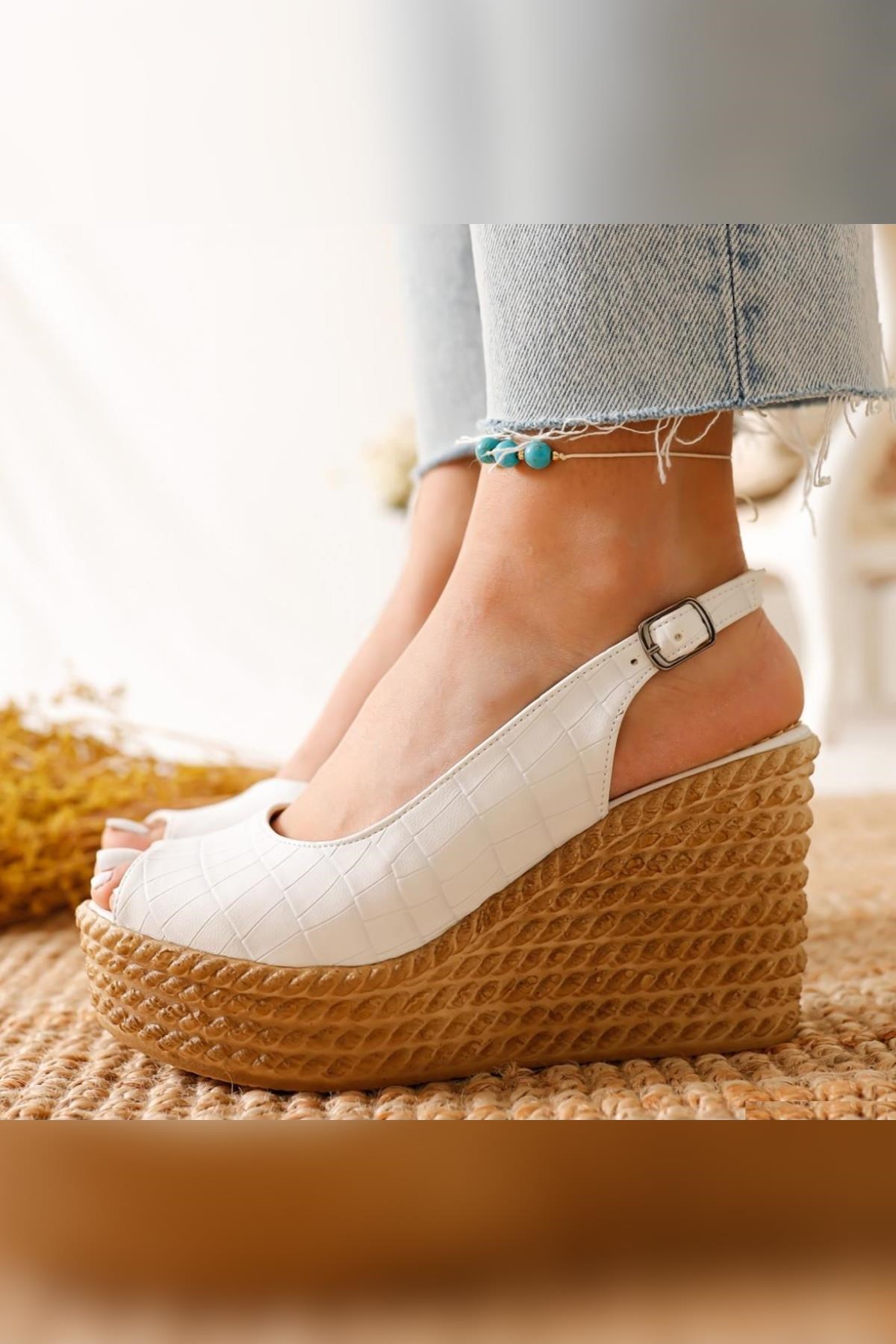 Marilyn Beyaz Kroko Dolgu Topuklu Sandalet