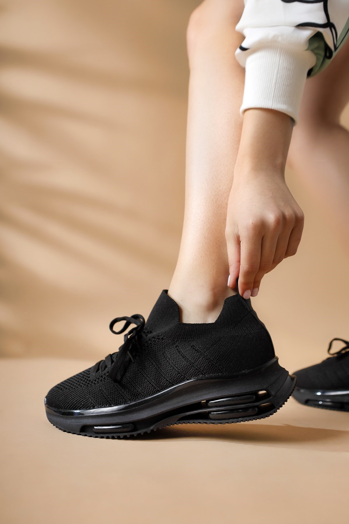 Havalı Air Tabanlı Örgü Siyah Sneakers Kadın Spor Ayakkabı