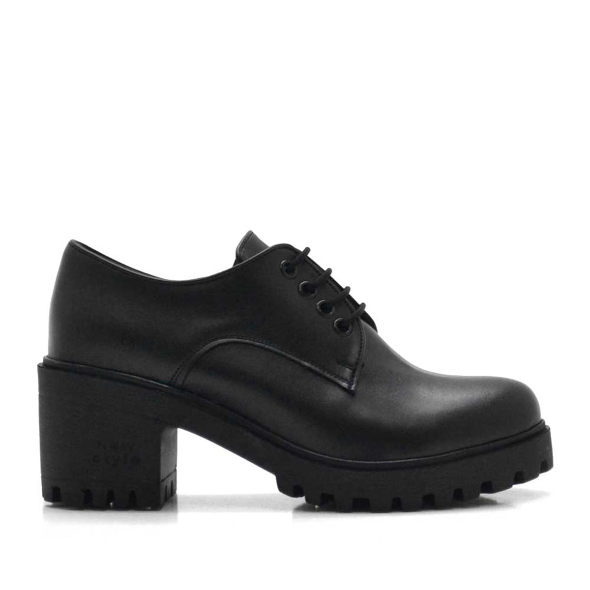 Siyah Cilt Bağcıklı Topuklu Oxford Kadın Ayakkabı B21700-SC