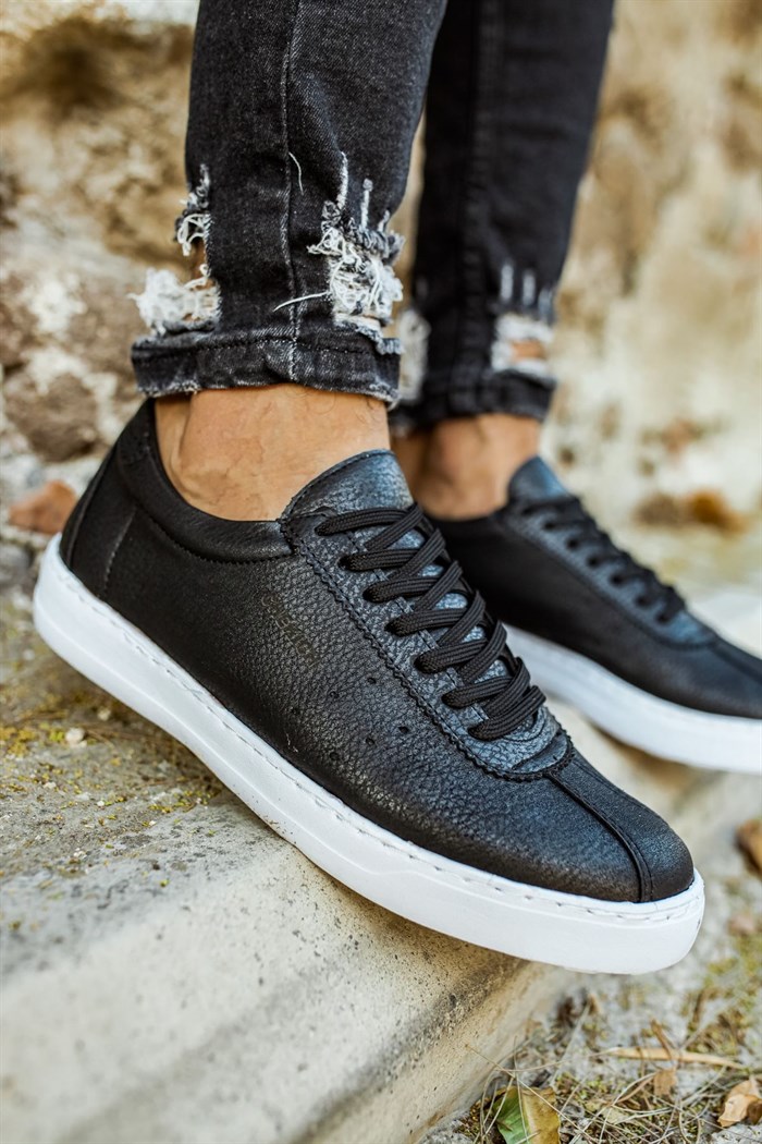 Chekich Flat Black Sneakers For Men