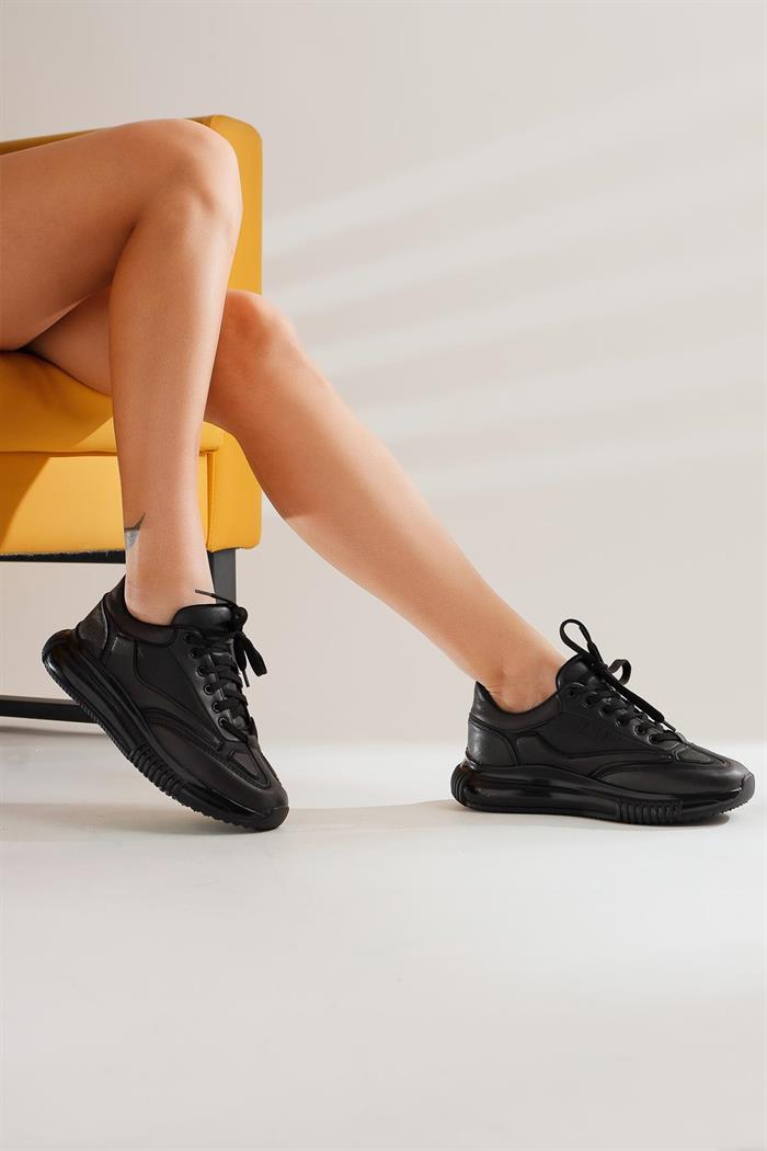 Nelda Siyah Bağcıklı Sneakers Spor Ayakkabı