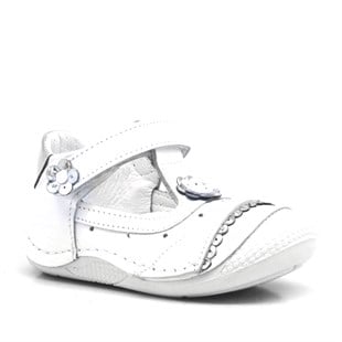 Beyaz Pullu Hakiki Deri Ortopedik Cırtlı Yazlık Kız Bebek Ayakkabı-Patik