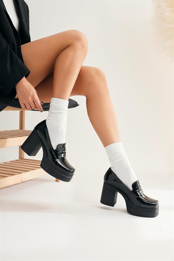 Candace Siyah Rugan Topuklu Platformlu Kadın Ayakkabı