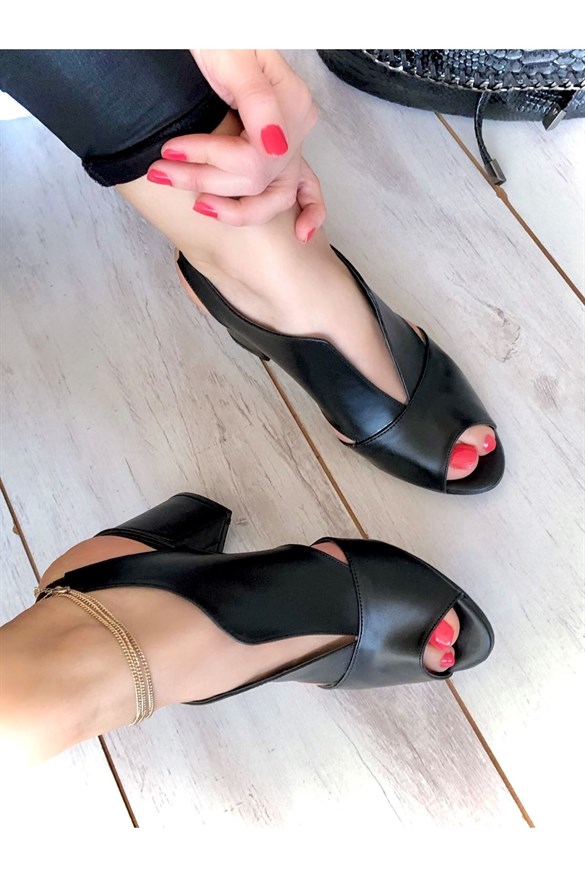 Cassina Siyah Topuklu Ayakkabı