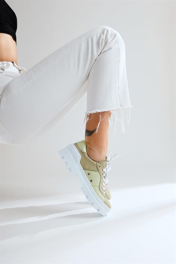 Hakiki Deri Narina Haki Yeşil Bağcıklı Spor Ayakkabı