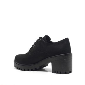Siyah Süet Bağcıklı Topuklu Oxford Kadın Ayakkabı