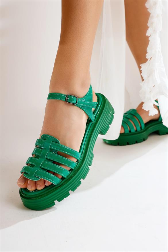 Mady Yeşil Rugan Sandalet