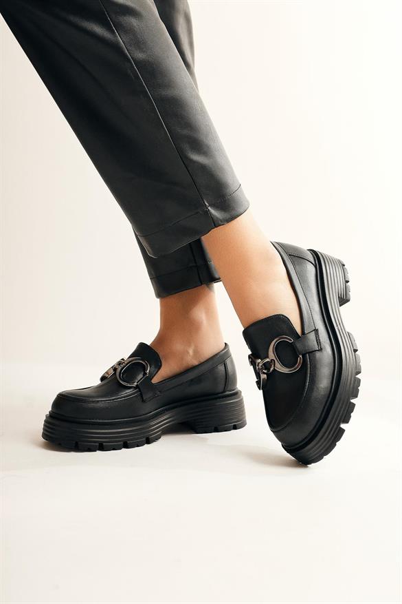 Renia Siyah Toka Detaylı Oxford Ayakkabı