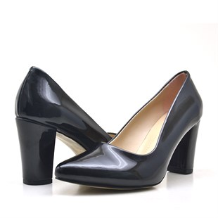 Siyah Rugan Kalın Alçak Topuklu Kadın Ayakkabı