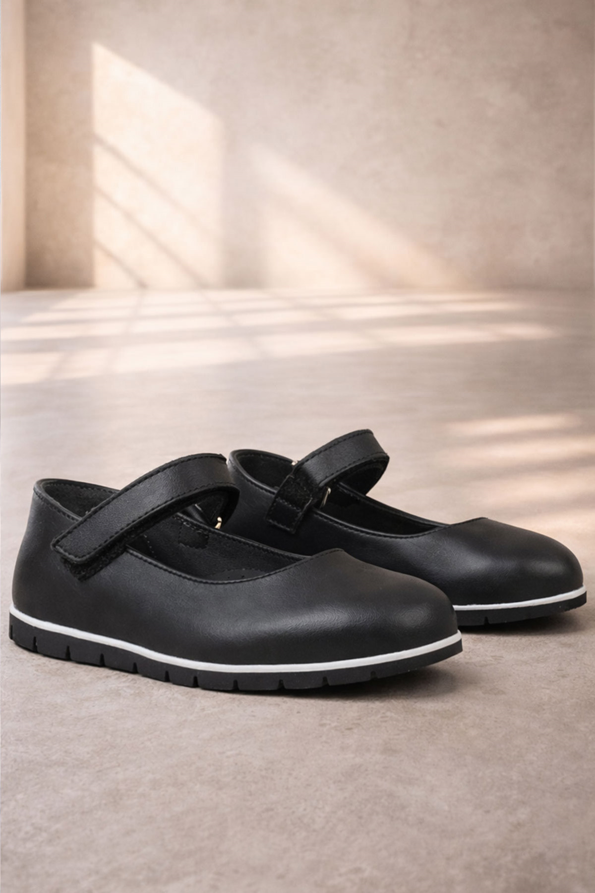 Rakerplus Hakiki Deri Siyah Kız Çocuk Babet