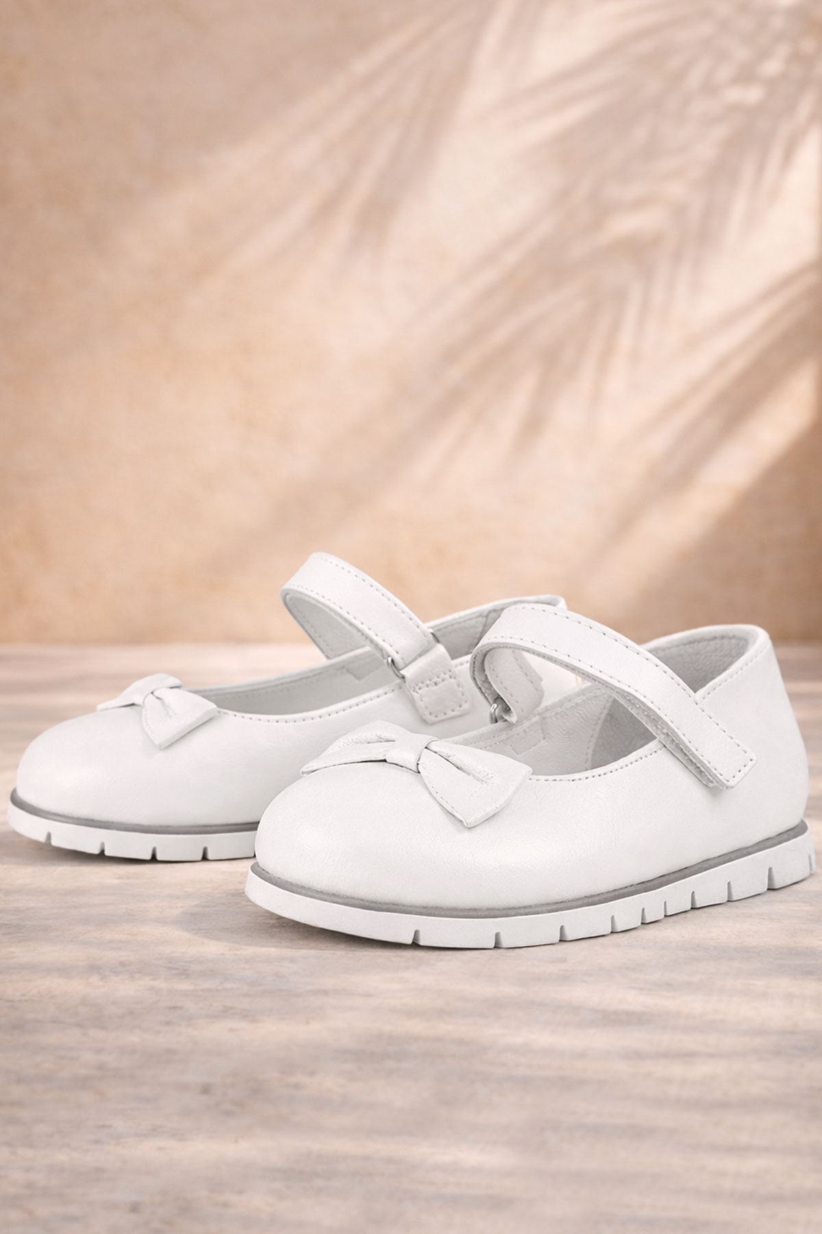 Rakerplus Hakiki Deri Beyaz Fiyonklu Cırtlı Kız Çocuk Babet Ayakkabı