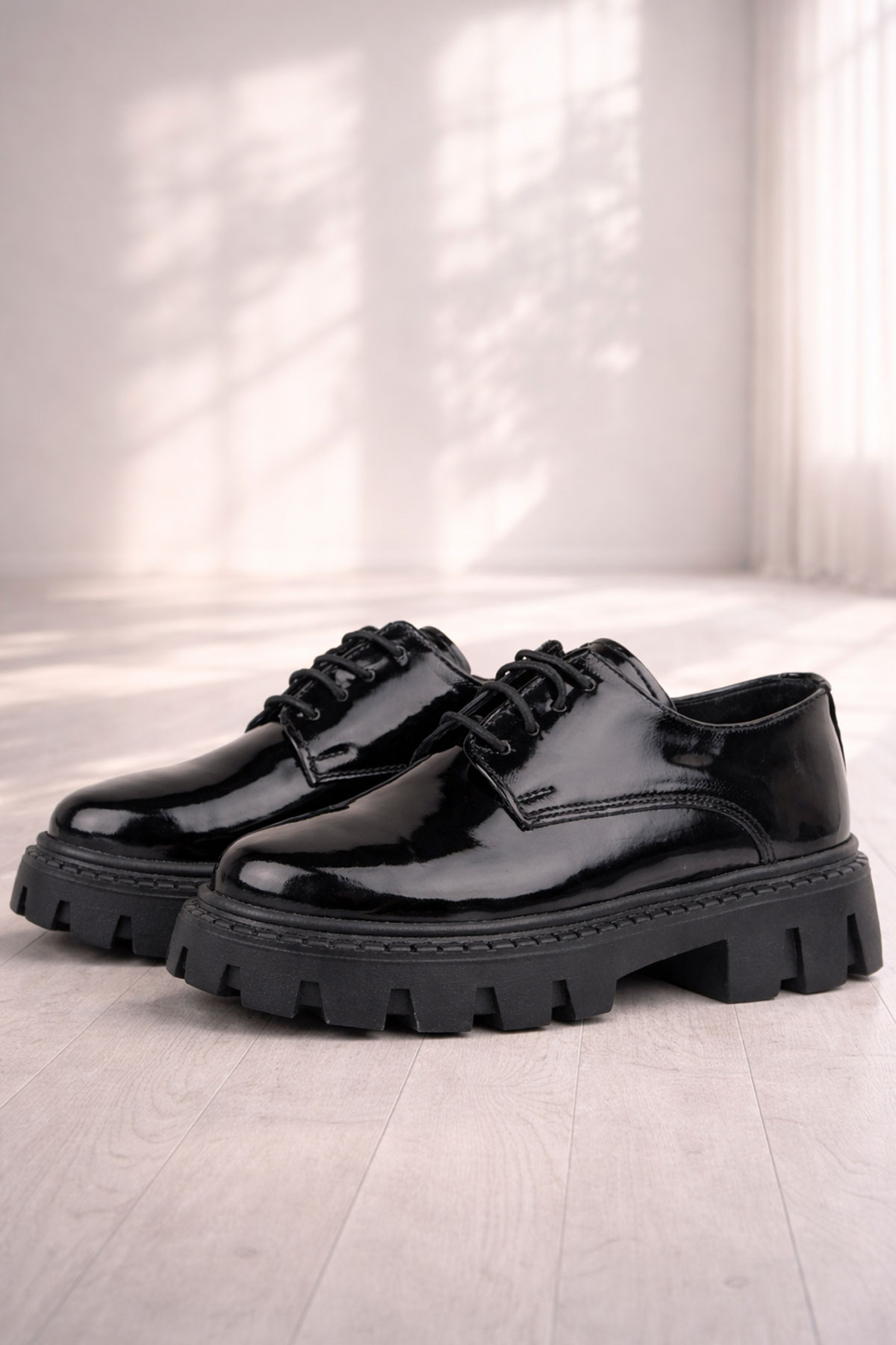 Rakerplus Siyah Rugan Bağcıklı Kız Çocuk Oxford Okul Ayakkabı