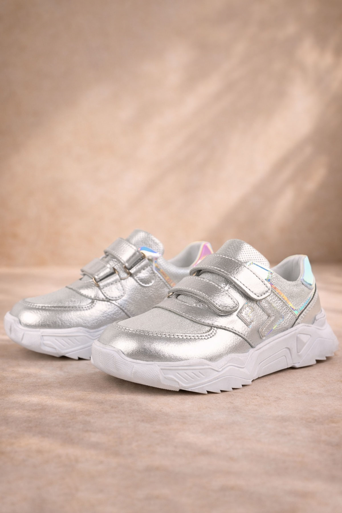 Rakerplus Hakiki Deri Gümüş Renl Cırtlı Kız Çocuk Sneaker Ayakkabı