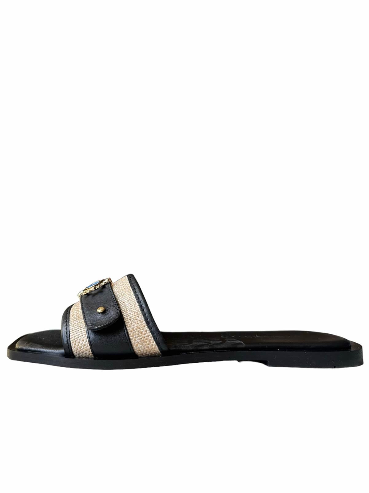 AMANDUE Black