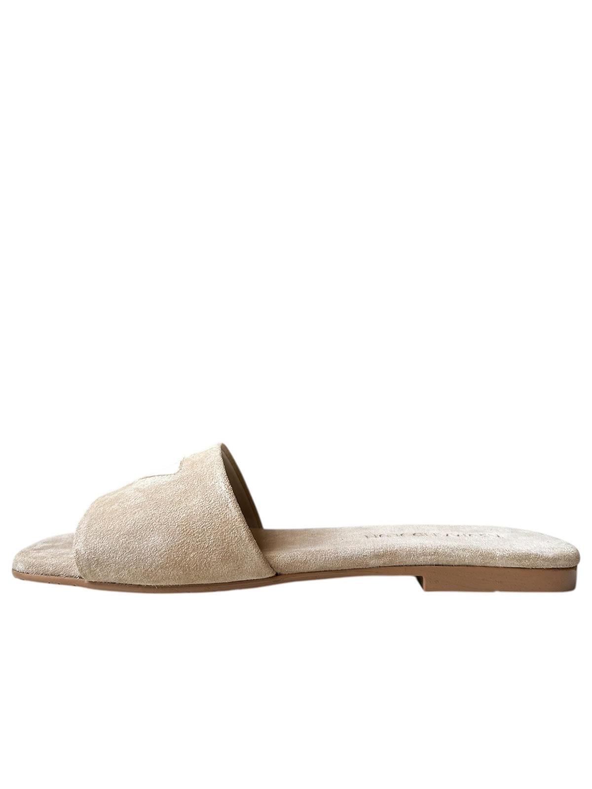 WAVY SUEDE SAND