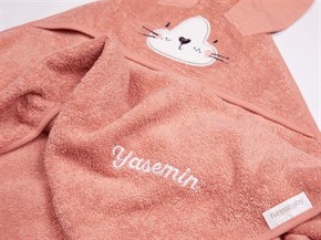 Üçgen Başlıklı Bebek Havlu Seti Bath Time Yavruağızı 90 x 90 cm