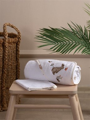 Üçgen Başlıklı Bebek Havlu Seti Grass Bej 75 x 75 cm