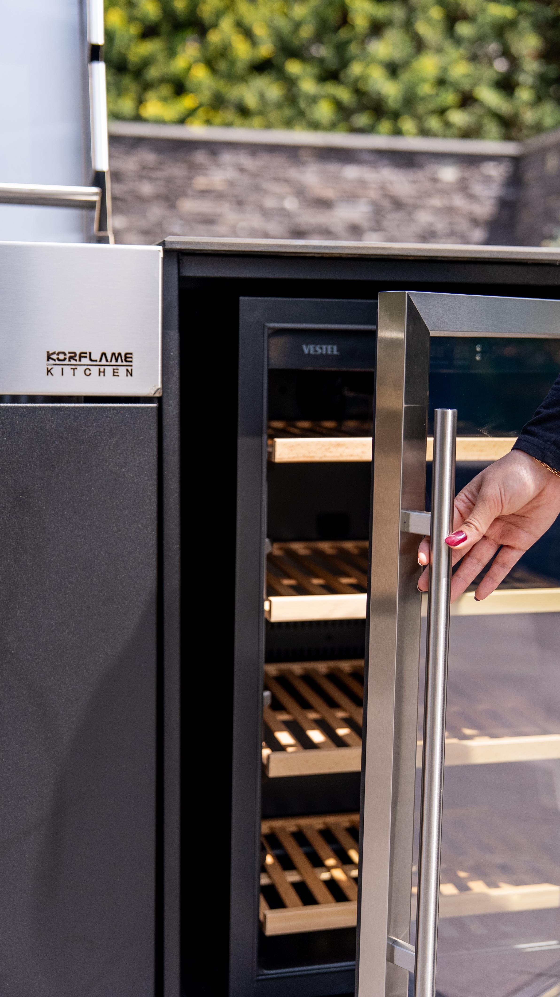 Pure Wine - Wine Cooler with Cabinet