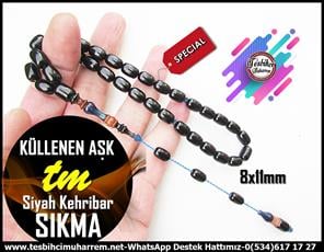 Siyah Kehribar TesbihlerTM12996tesbihcimuharrem.net'te Kehribar Tesbihler, Siyah Kapsül Kesim, ve Sıkma Kehribar Tesbihler gibi özel ürünler bulabilirsin. Usta işi püsküllerle tasarlanmış, aşkın simgesi kehribar tesbihler tespihseverleri bekliyor.Tespih Sıkma Kehribar Siyah Kapsül Kesim Küllenen Aşk Tesbih