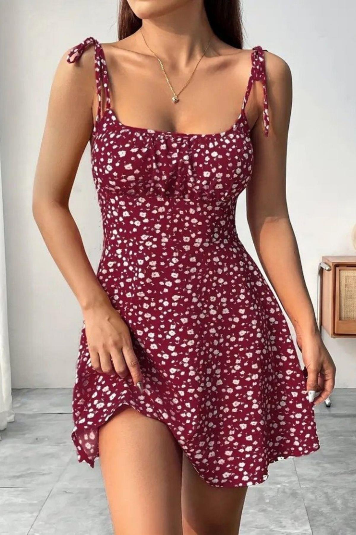 Askılı Kare Yaka Büzgü Detaylı Mini Süprem Elbise - Kırmızı