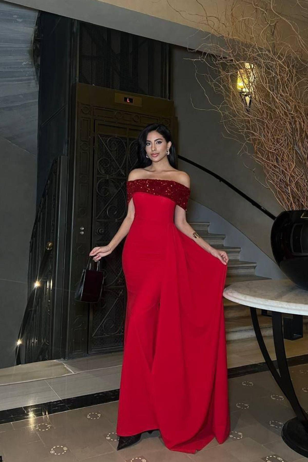 Omuz Dekolteli Payetli Uzun Abiye Elbise - Kırmızı