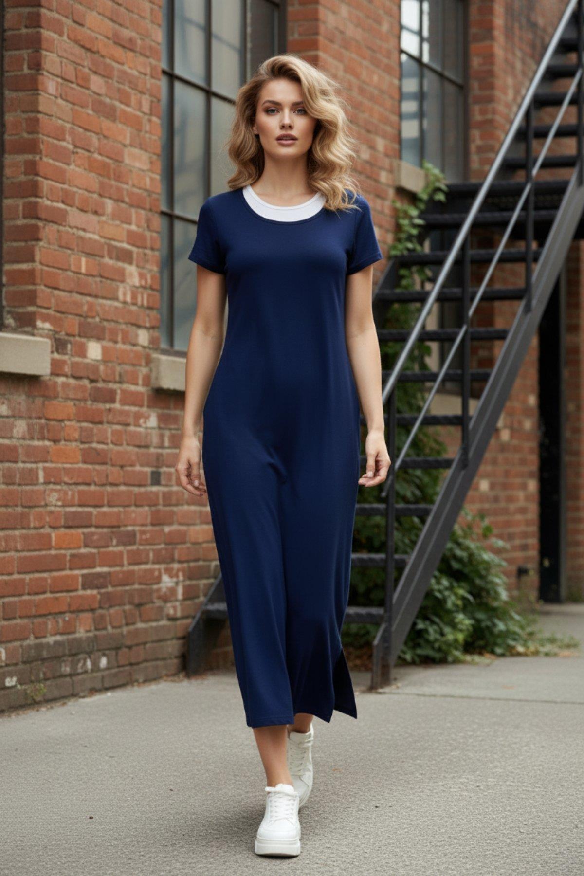 Kısa Kollu Yandan Yırtmaçlı Uzun Viskon Elbise - Lacivert