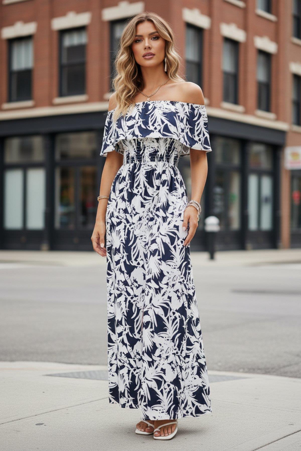 Madonna Yaka Desenli Uzun Süprem Elbise - Desenli