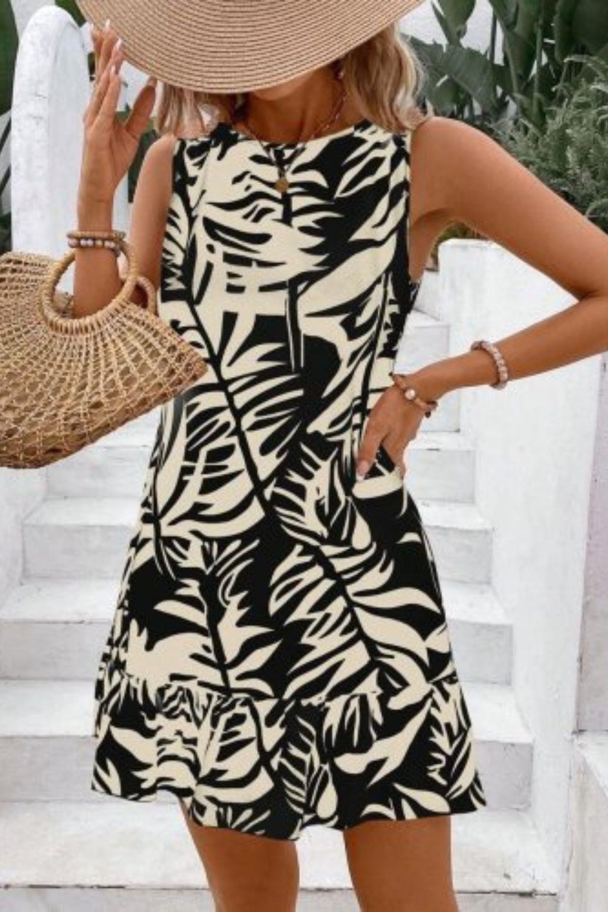 Sıfır Kol Yaprak Desenli Fırfır Detaylı Elbise - Siyah