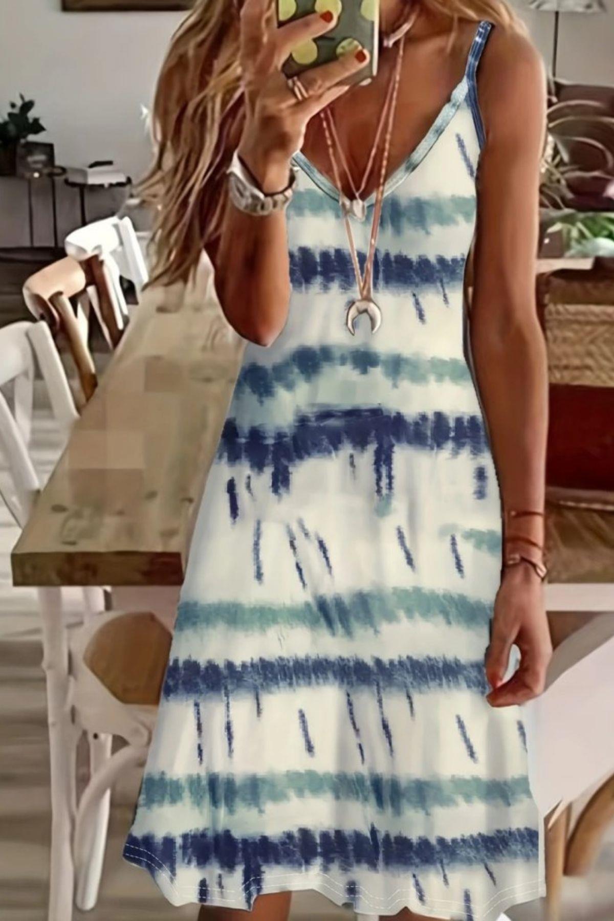 V Yaka Askılı Desenli Süprem Elbise - Mavi