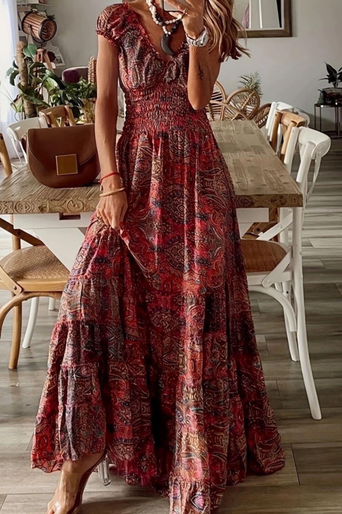 Kruvaze Yaka Göğüs Gipeli Desenli Uzun Süprem Elbise - Kırmızı