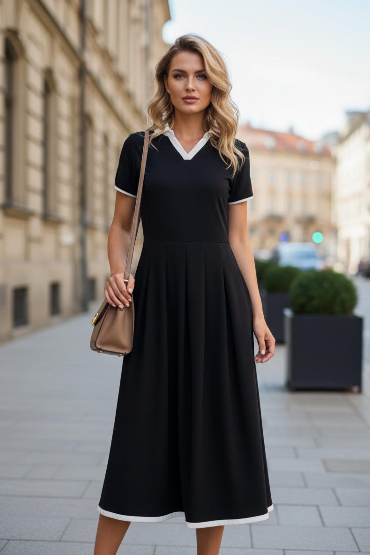 V Yakalı Şerit Detaylı Rahat Kesim Krep Elbise - Siyah